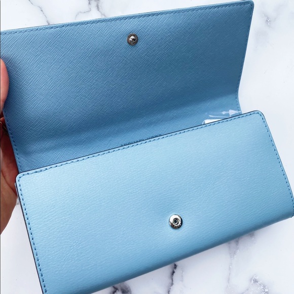 SALE‼️‼️ Michael kors large flap wallet carryall - Picture 8 of 8